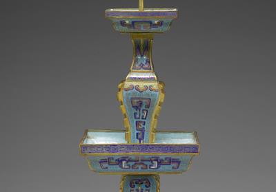 图片[2]-Copper candle stand in cloisonne enamels from a five-piece altar set, Qing dynasty (1644-1911)-China Archive